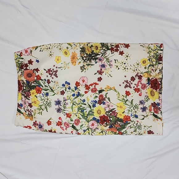 🌸 floral midi pencil skirt 🌸 - Picture 4 of 8